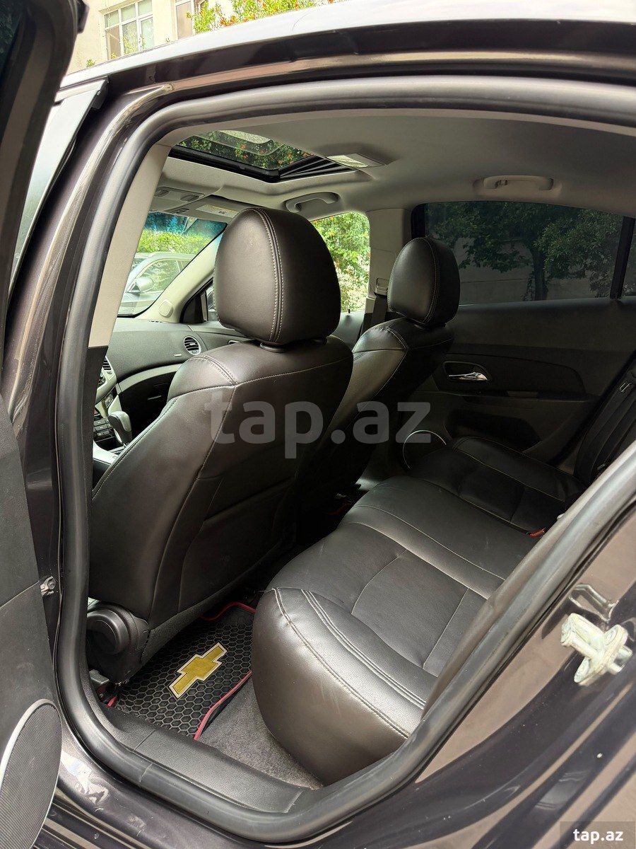 Chevrolet Cruze, 2015 il (10)