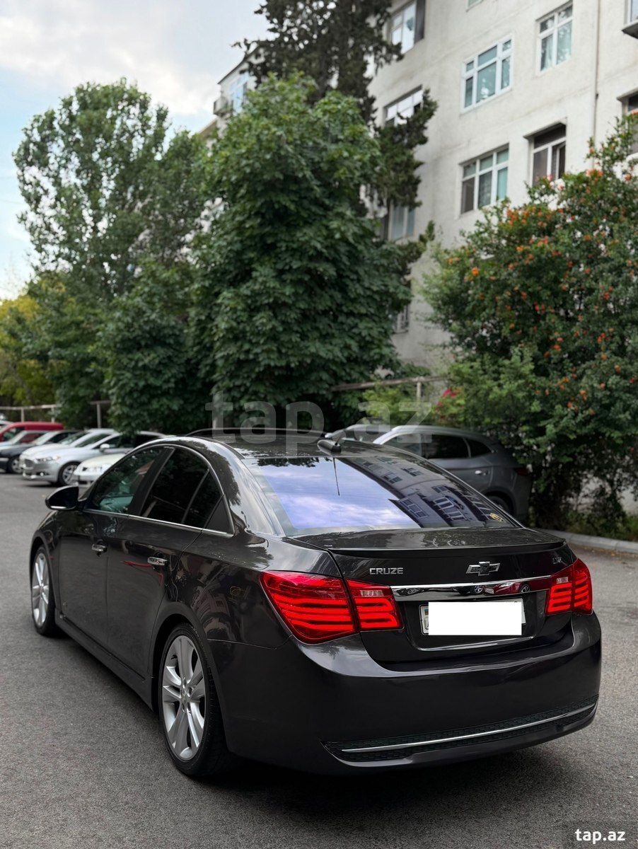 Chevrolet Cruze, 2015 il (3)