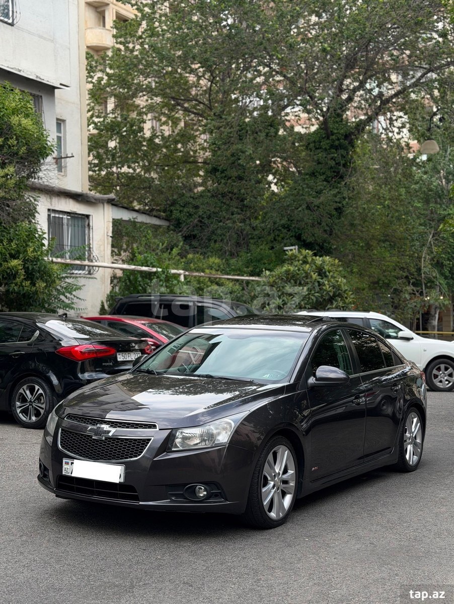 Chevrolet Cruze, 2015 il (8)
