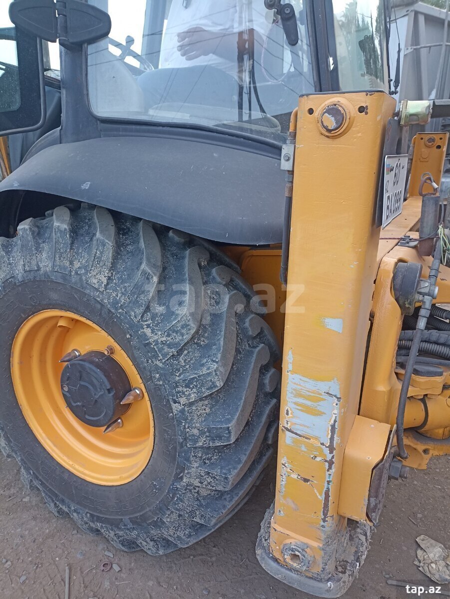 Ekskavator JCB, 2012 il (9)