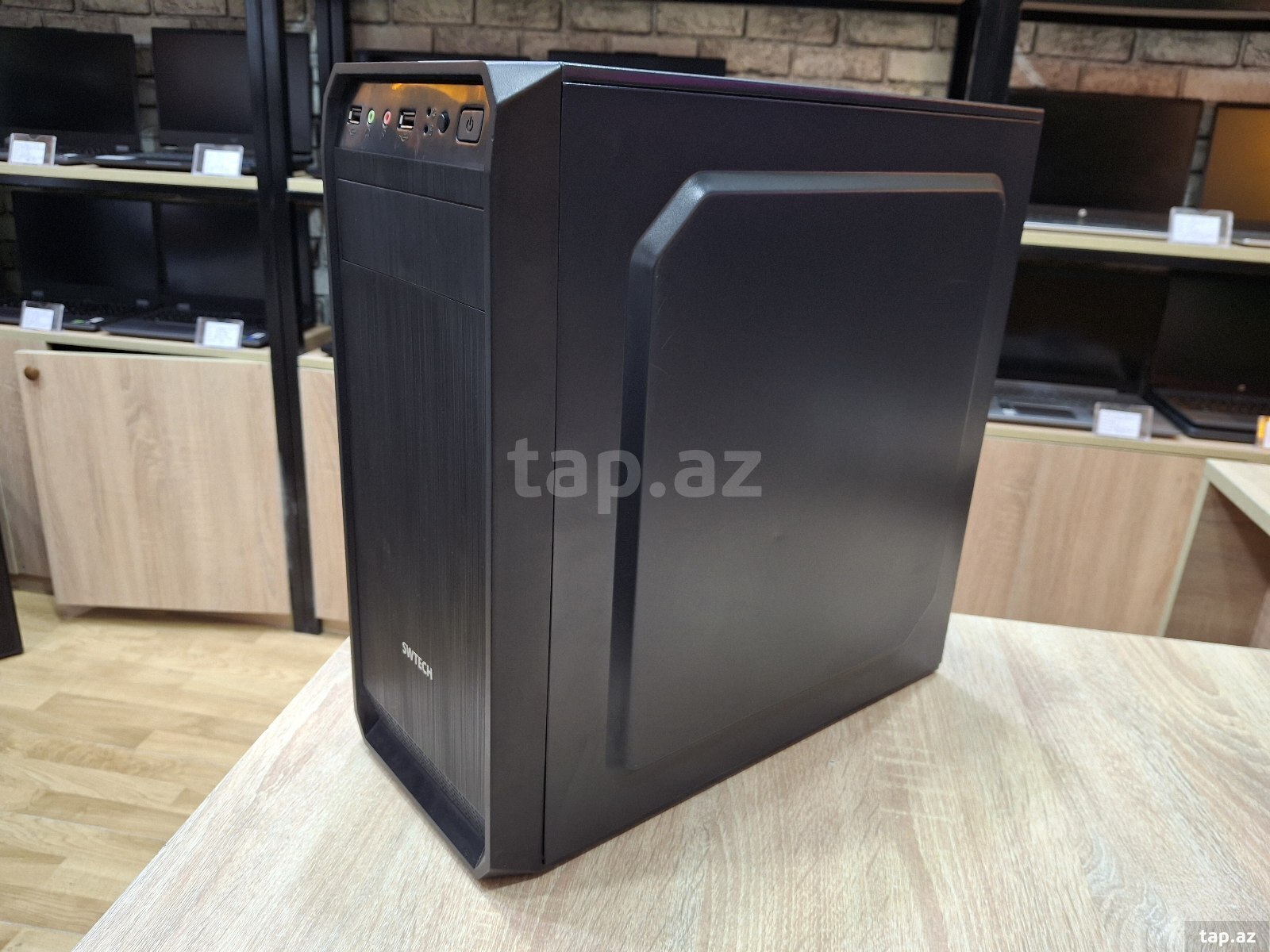 Masaüstü kompüter PC (4)