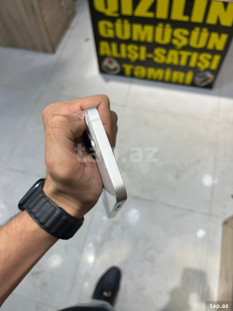 Apple iPhone 13 Starlight 128GB/4GB (4)