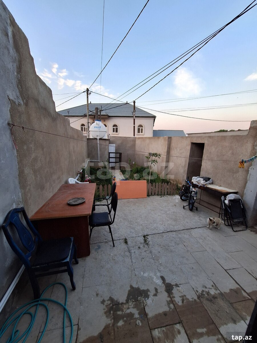 Həyət evi, Hökməli qəs. (6)