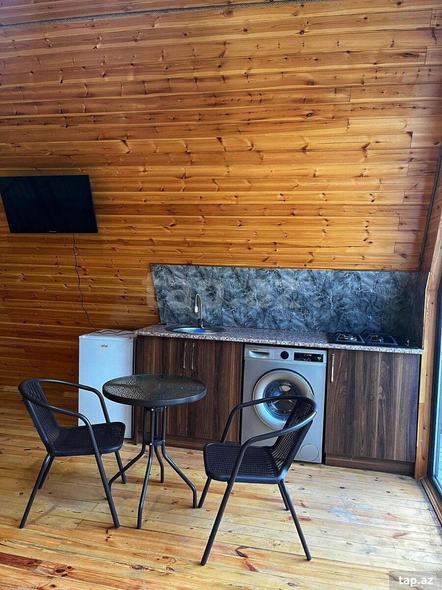 Villa, Qəbələ ş. (11)