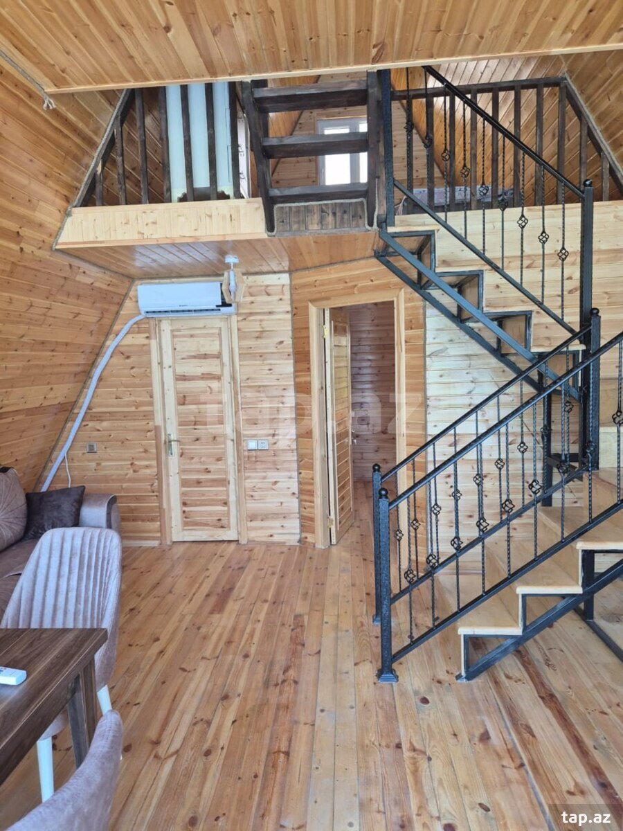 Villa, Qəbələ ş. (18)
