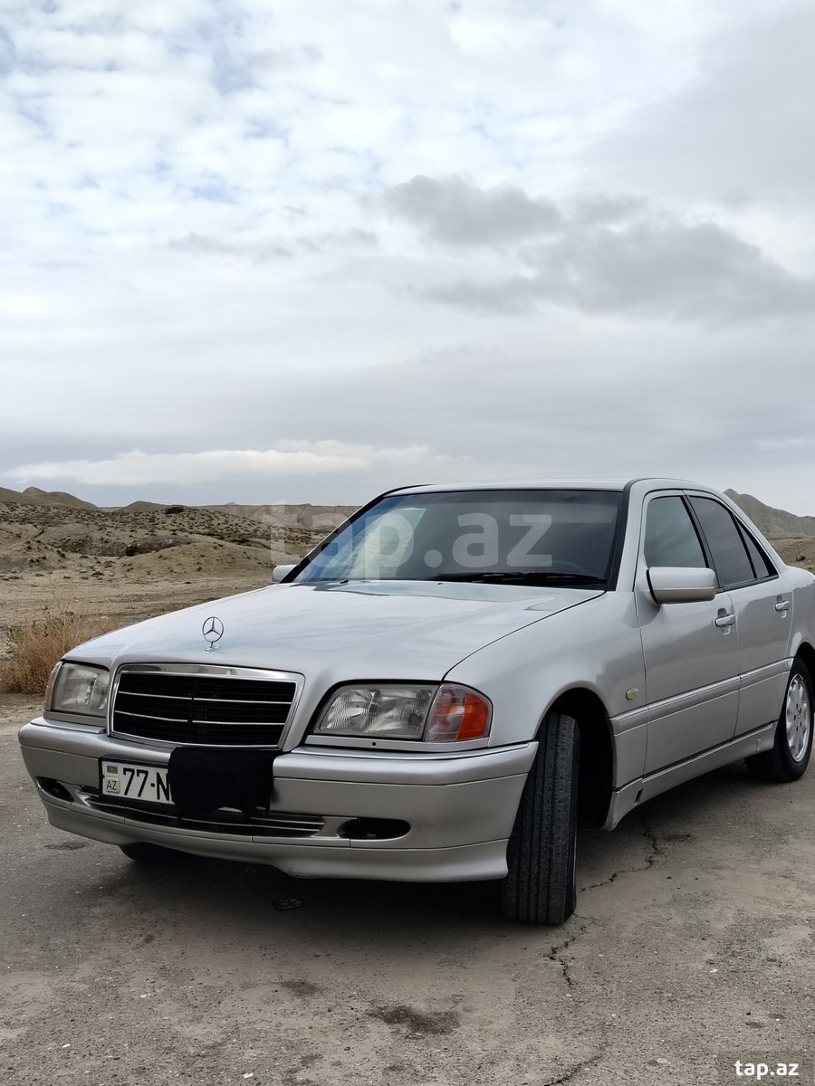 Mercedes 220 CE, 1998 il (6)