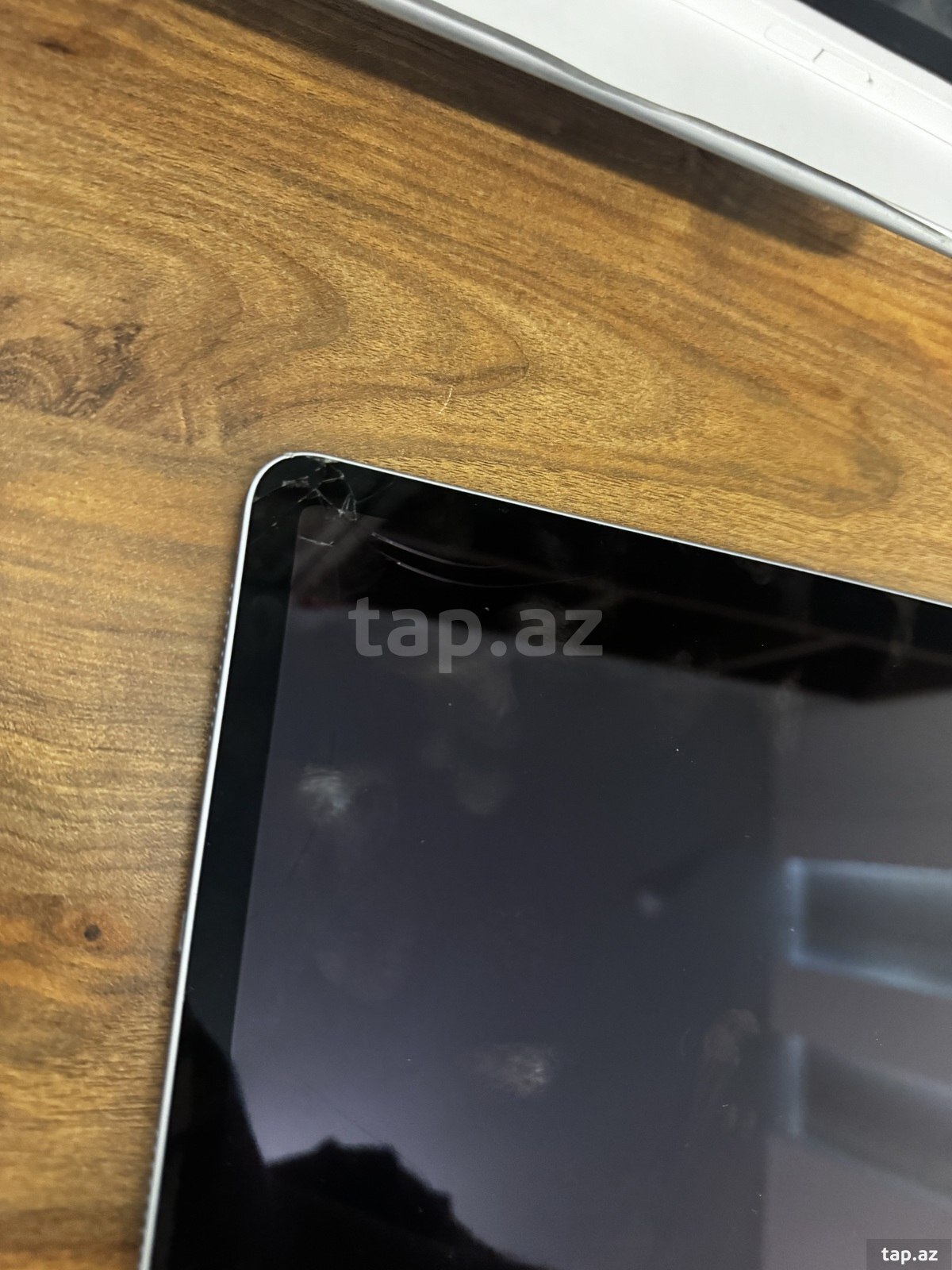 Apple iPad Air ehtiyat hissəsi (3)