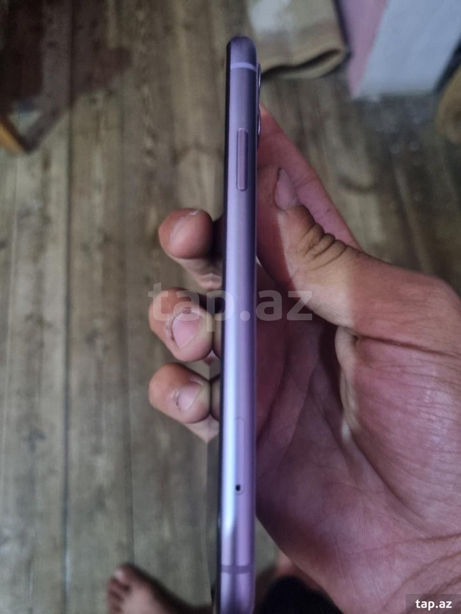 Apple iPhone 11 Purple 128GB/4GB (5)