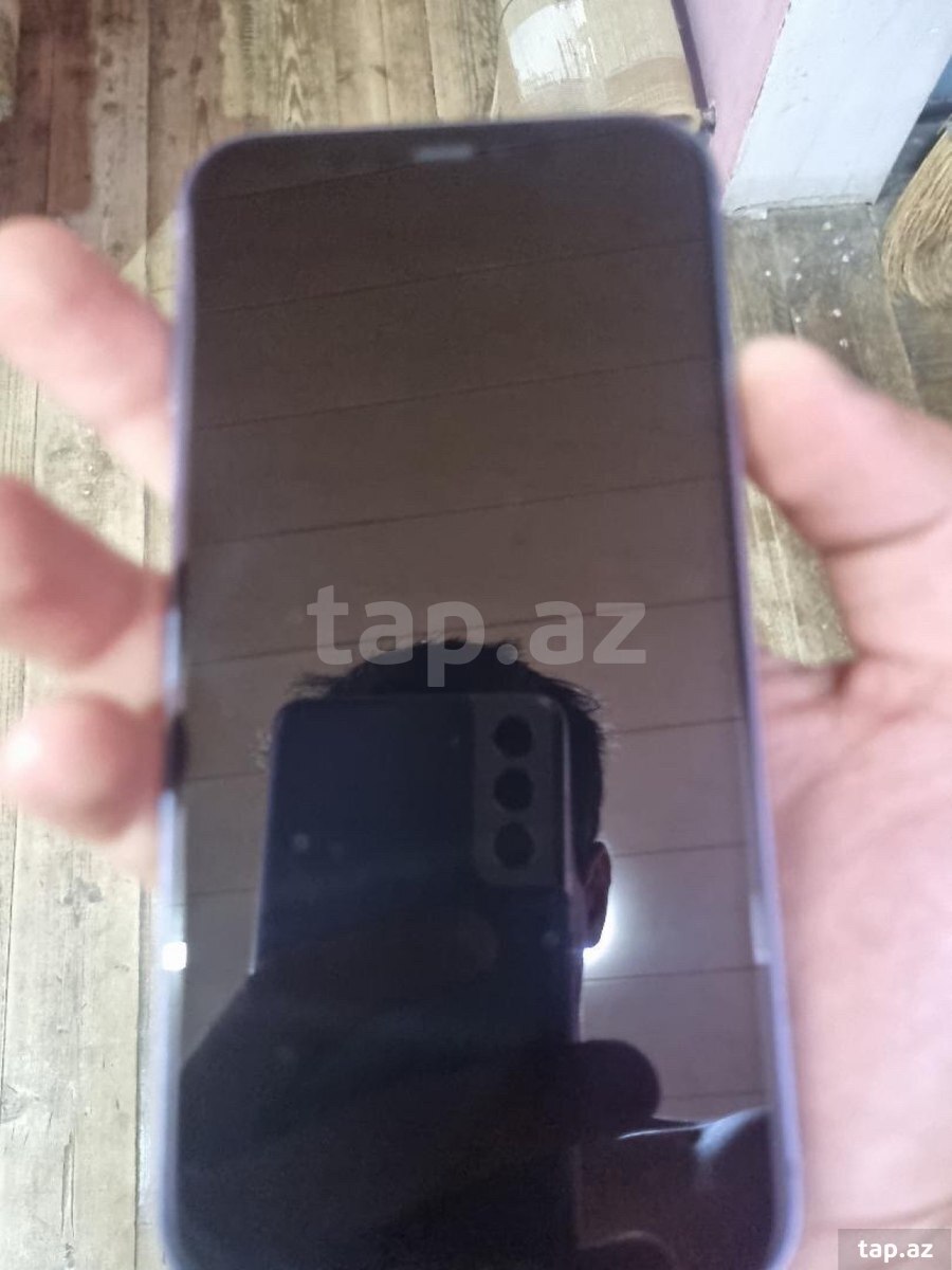 Apple iPhone 11 Purple 128GB/4GB (2)