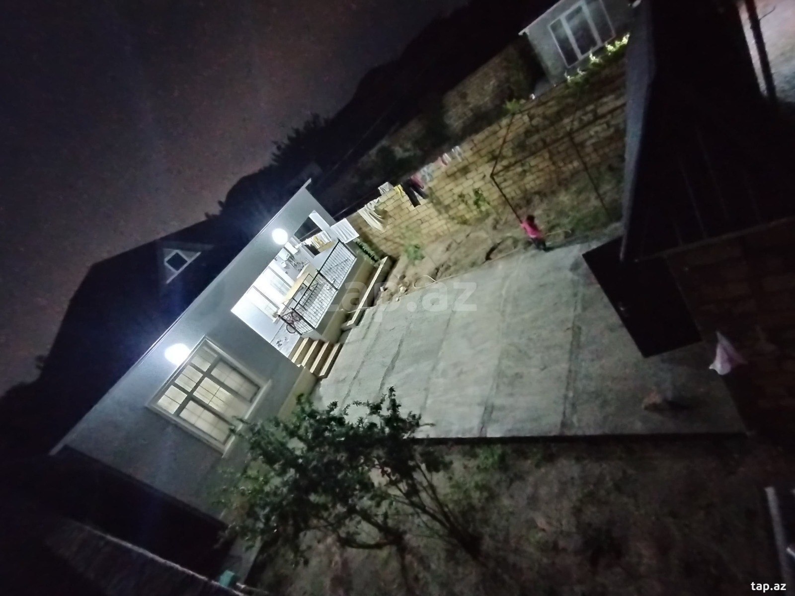 Bağ evi, Novxanı qəs. (3)