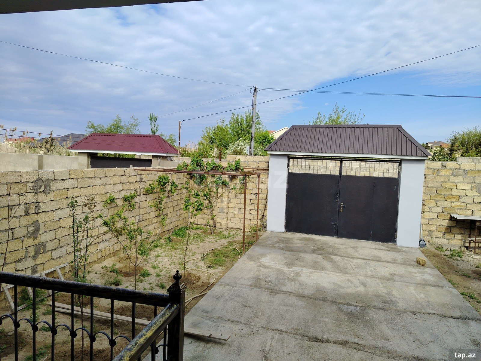 Bağ evi, Novxanı qəs. (12)
