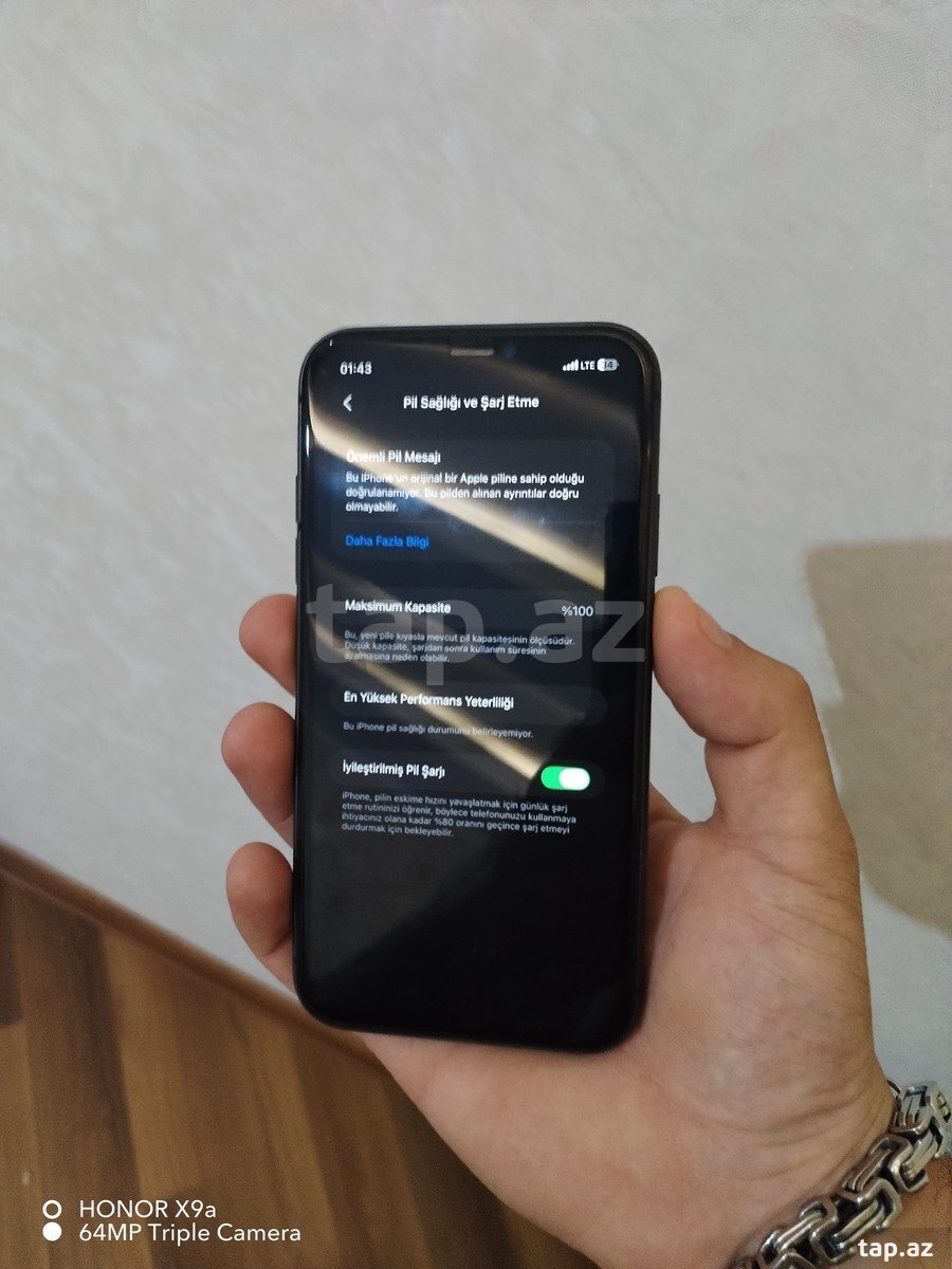 Apple iPhone 11 Black 128GB/4GB (2)