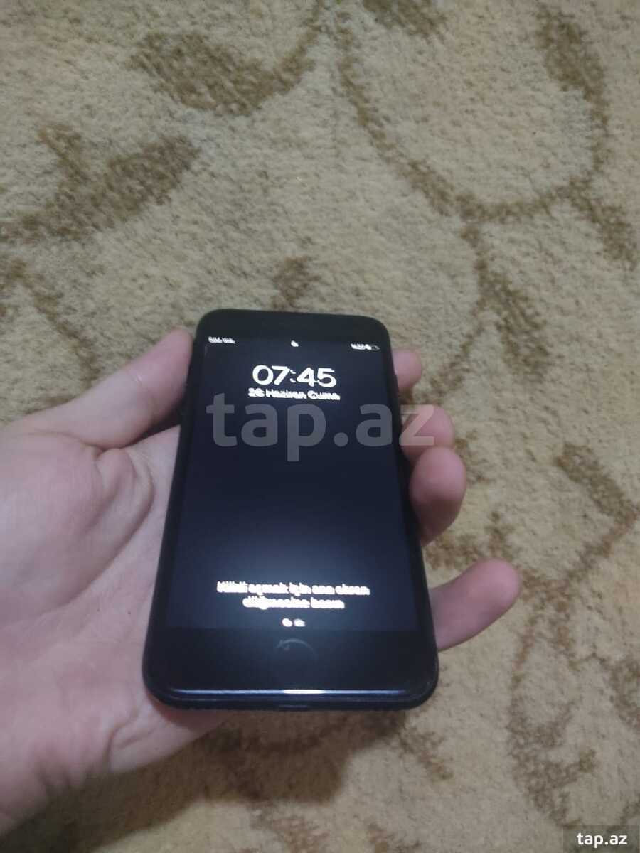 Apple iPhone 7 Jet Black 32GB