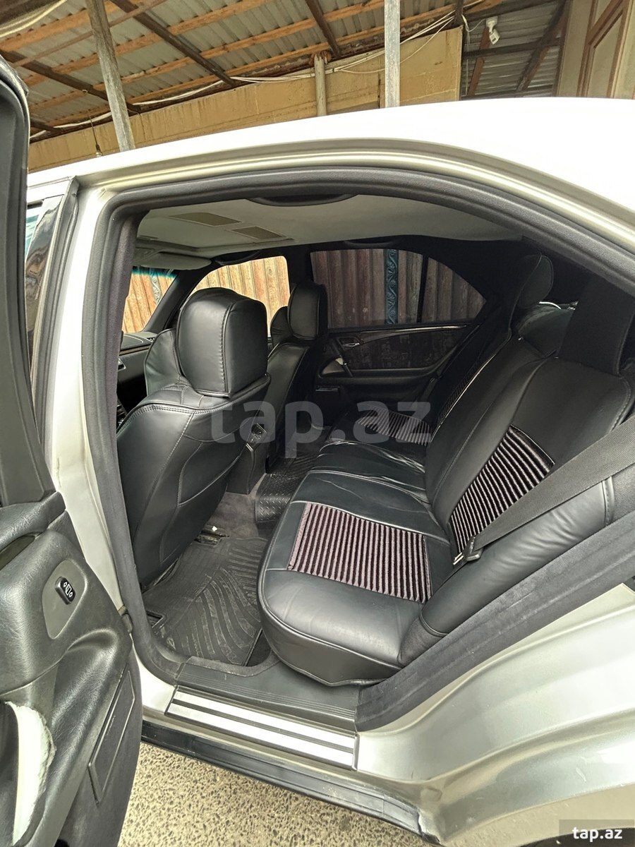 Mercedes E 230, 1996 il (9)