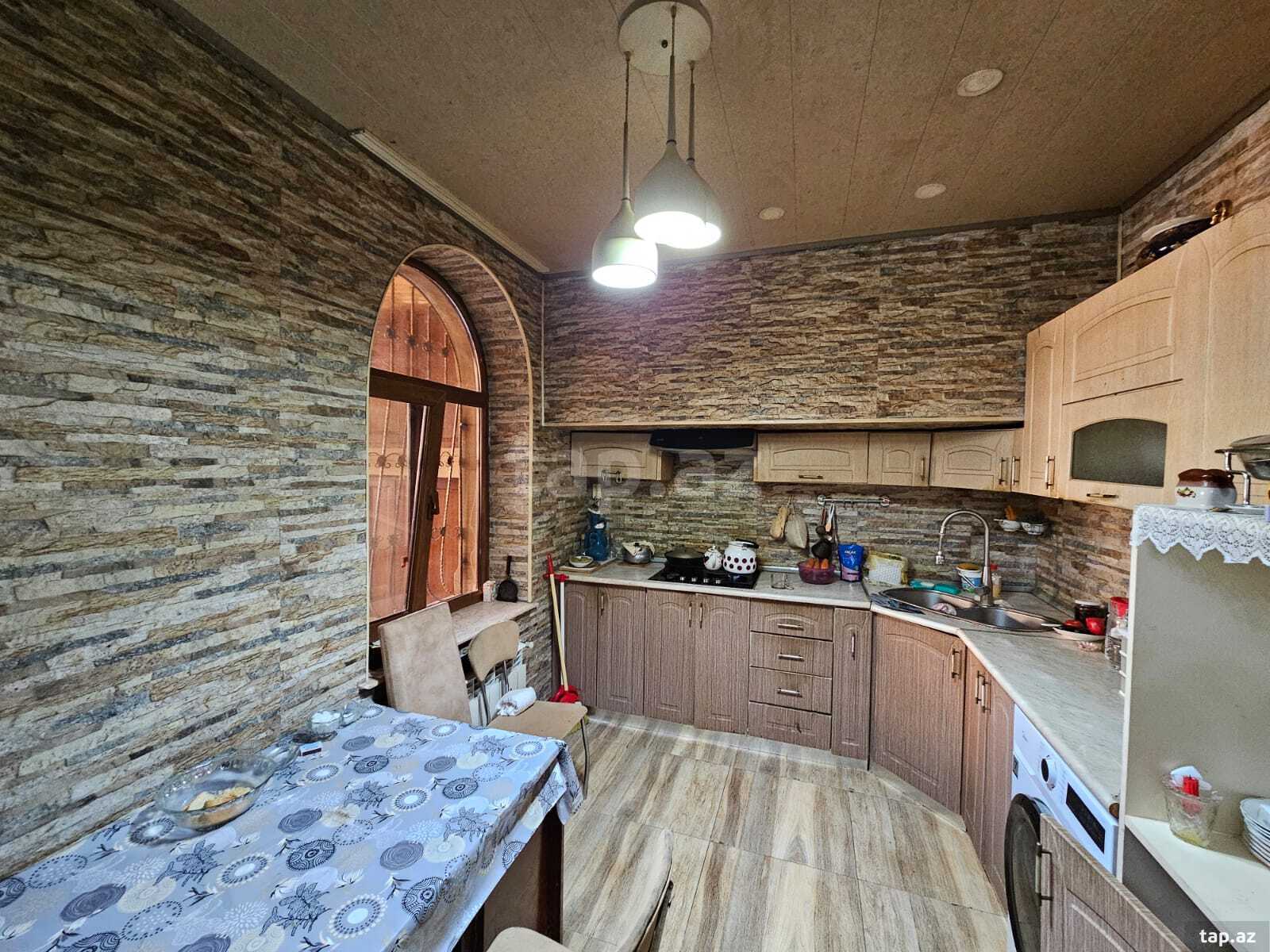 Villa, Masazır qəs. (10)