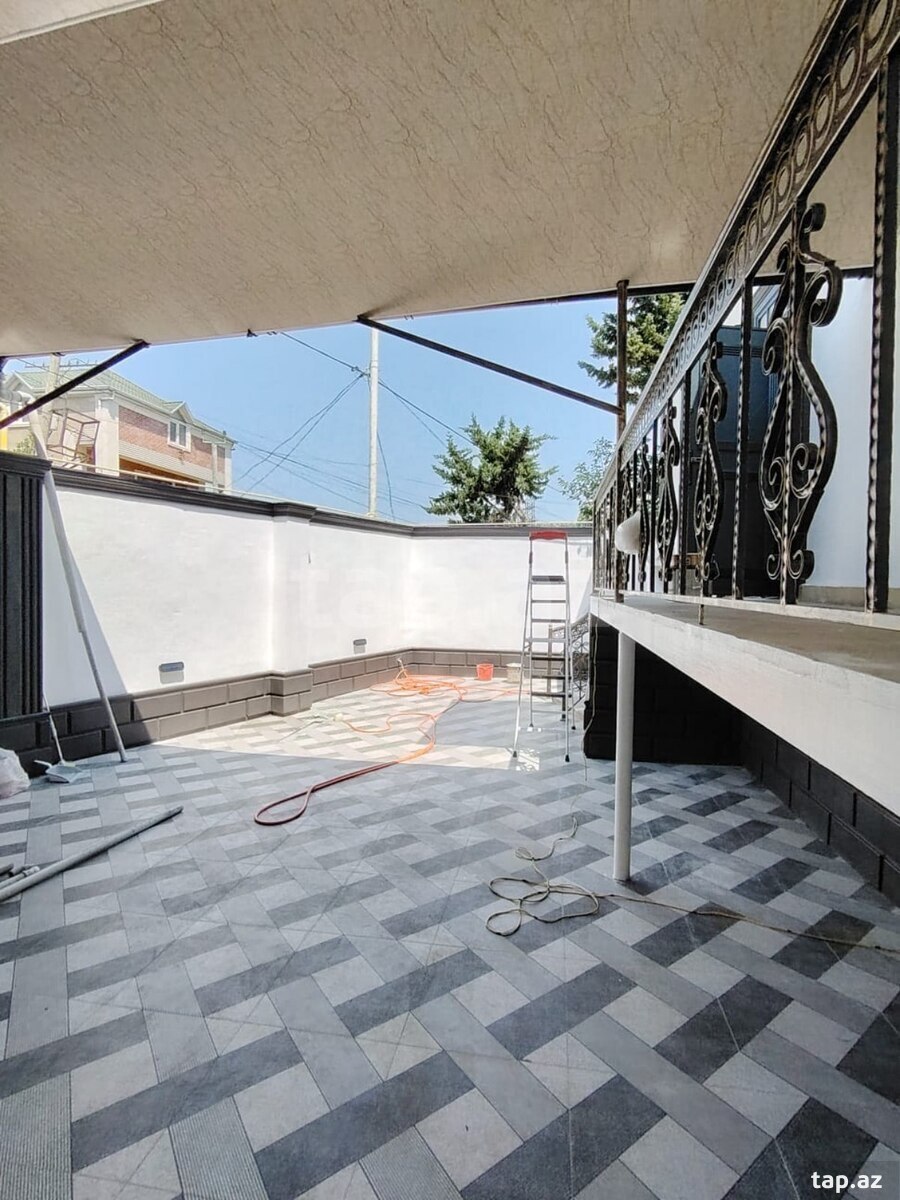 Həyət evi, Qaraçuxur qəs. (16)