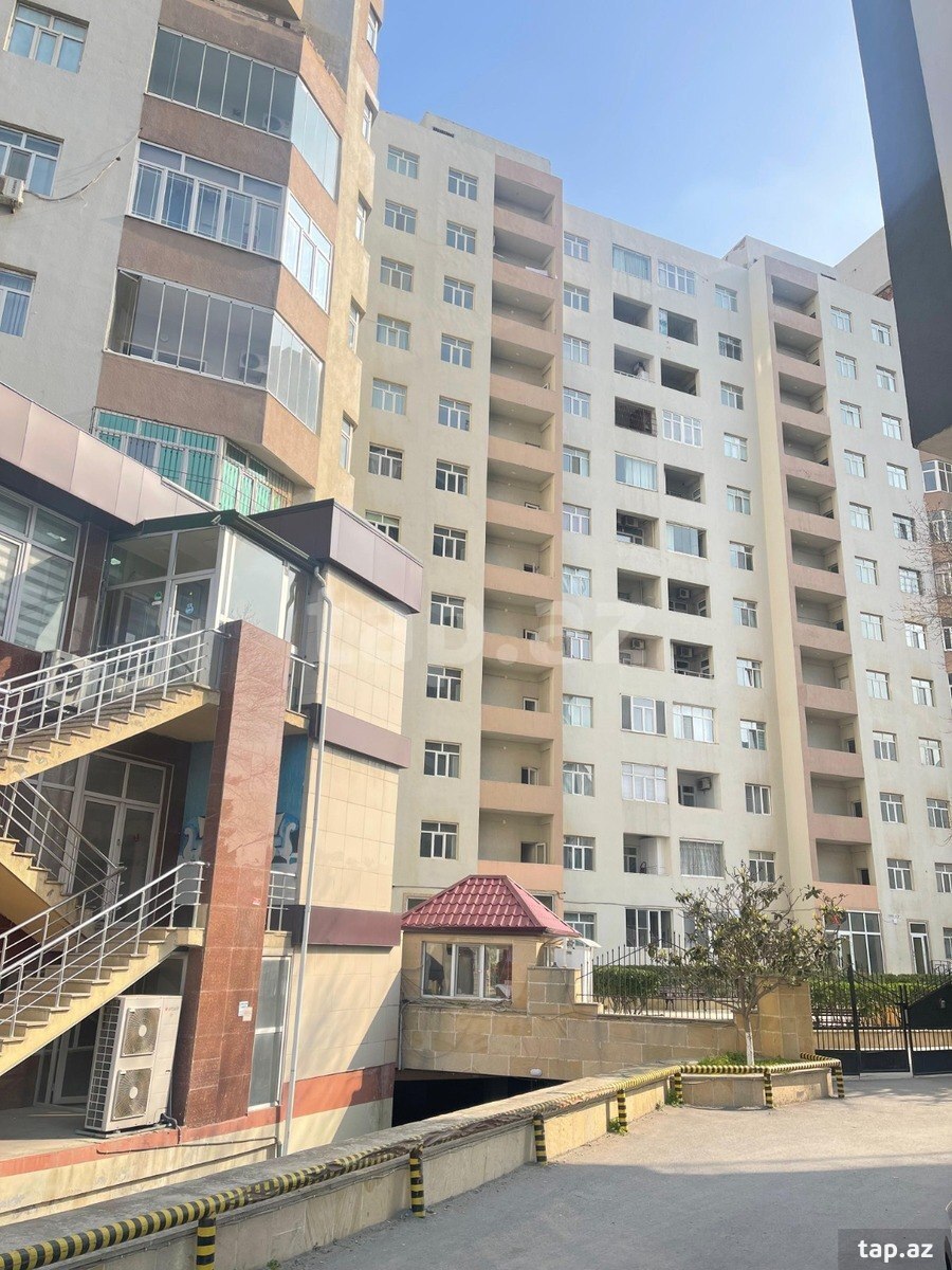 2-otaqlı yeni tikili, İnşaatçılar m., 72 m²