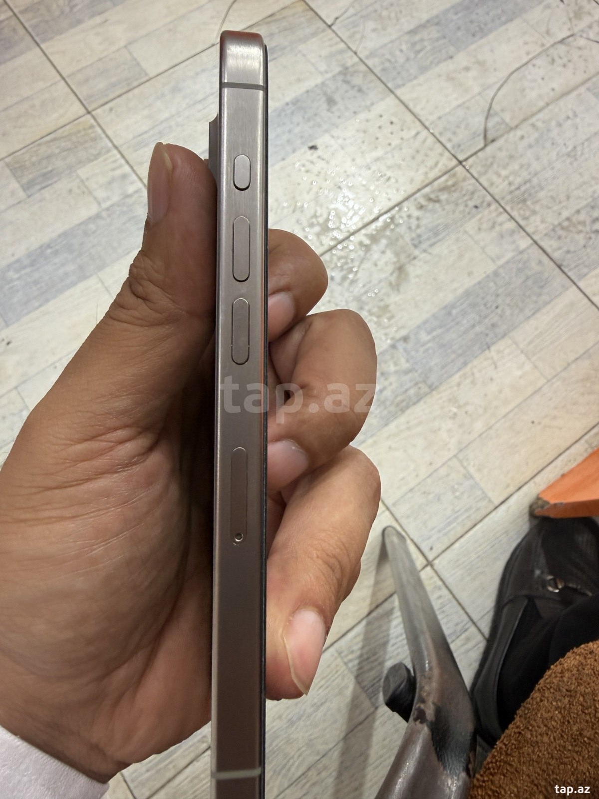 Apple iPhone 15 Pro Natural Titanium 256GB/8GB (4)