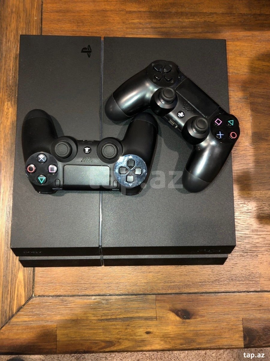 Sony PlayStation 4 