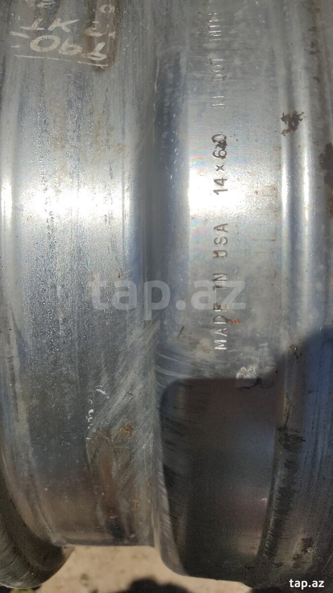 GAZ 24  diskləri  (2)
