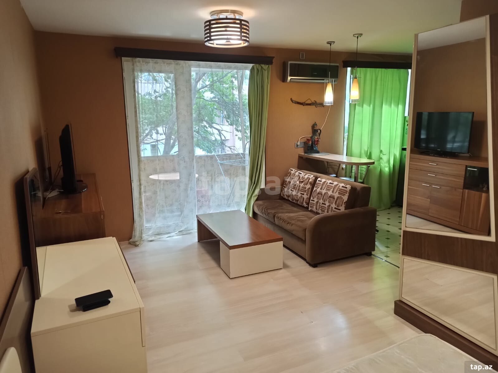 1-otaqlı mənzil kirayə verilir, E. Akademiyası m., 35 m²