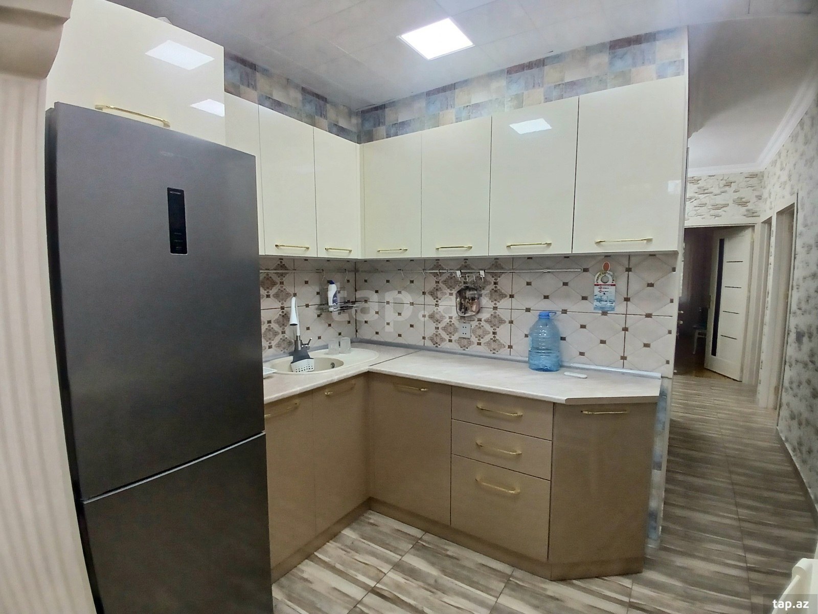 3-otaqlı mənzil, 8 Noyabr pr., 85 m² (13)