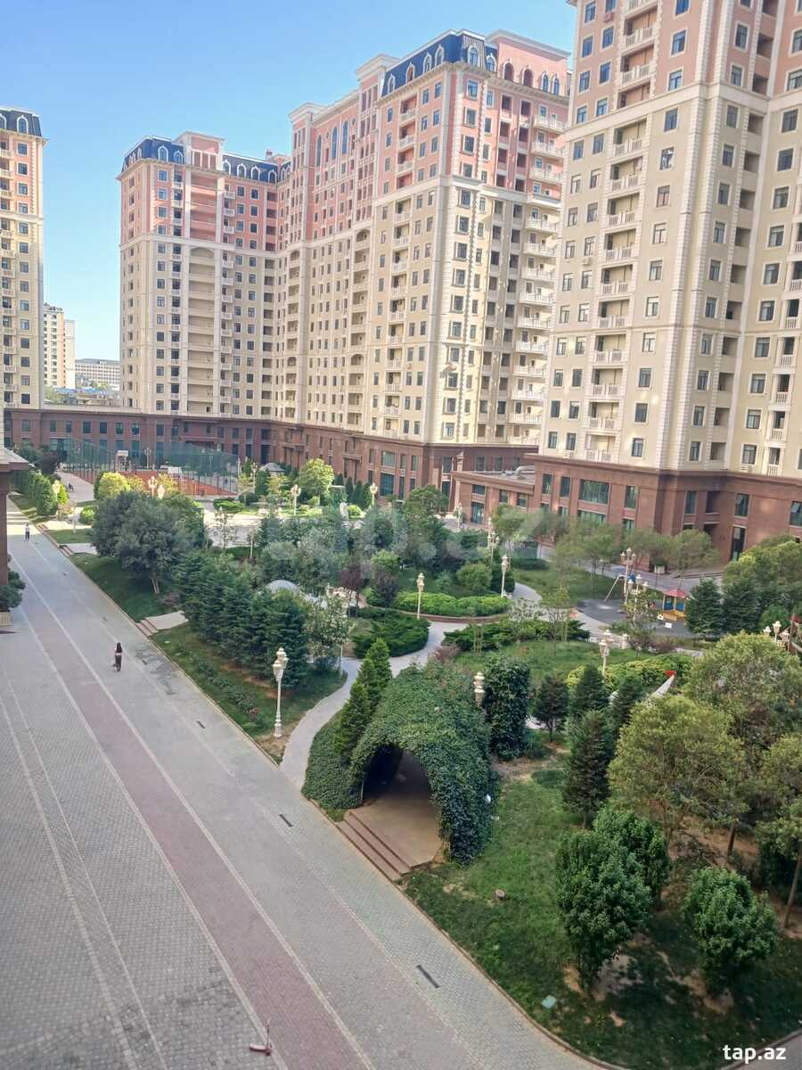 2-otaqlı yeni tikili, Elmlər Akademiyası m., 68 m²