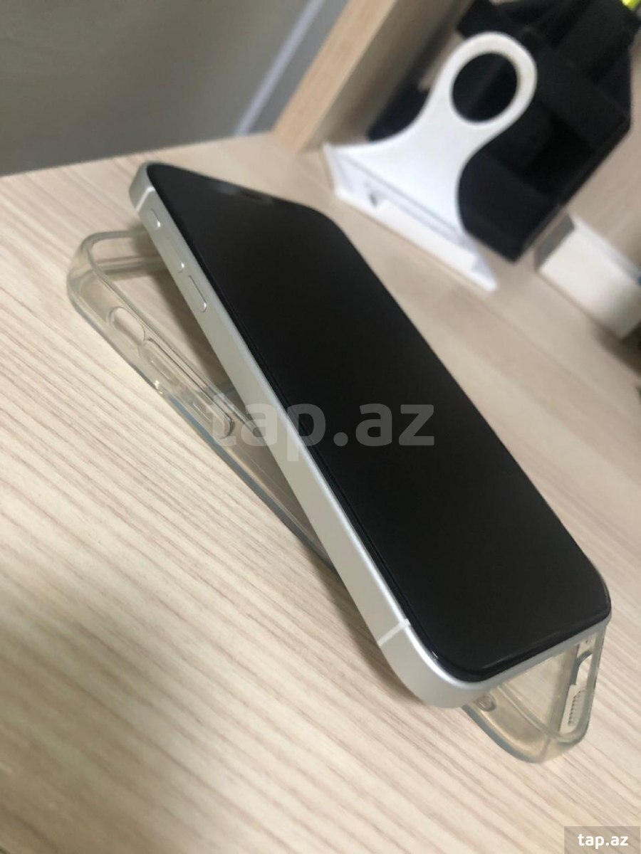 Apple iPhone 11 Black 128GB/4GB (3)