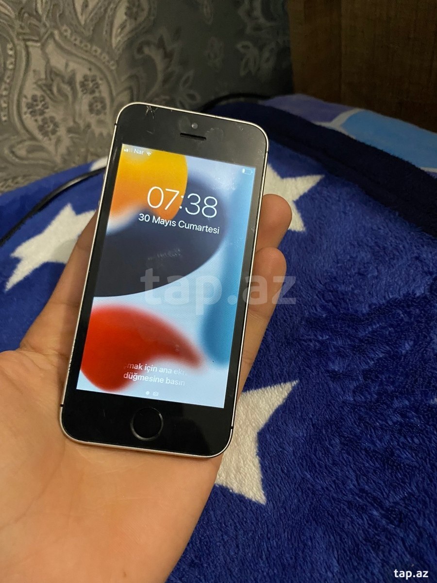 Apple iPhone SE Space Gray 32GB