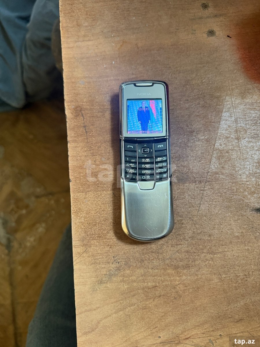 Nokia 8800 Silver (2)