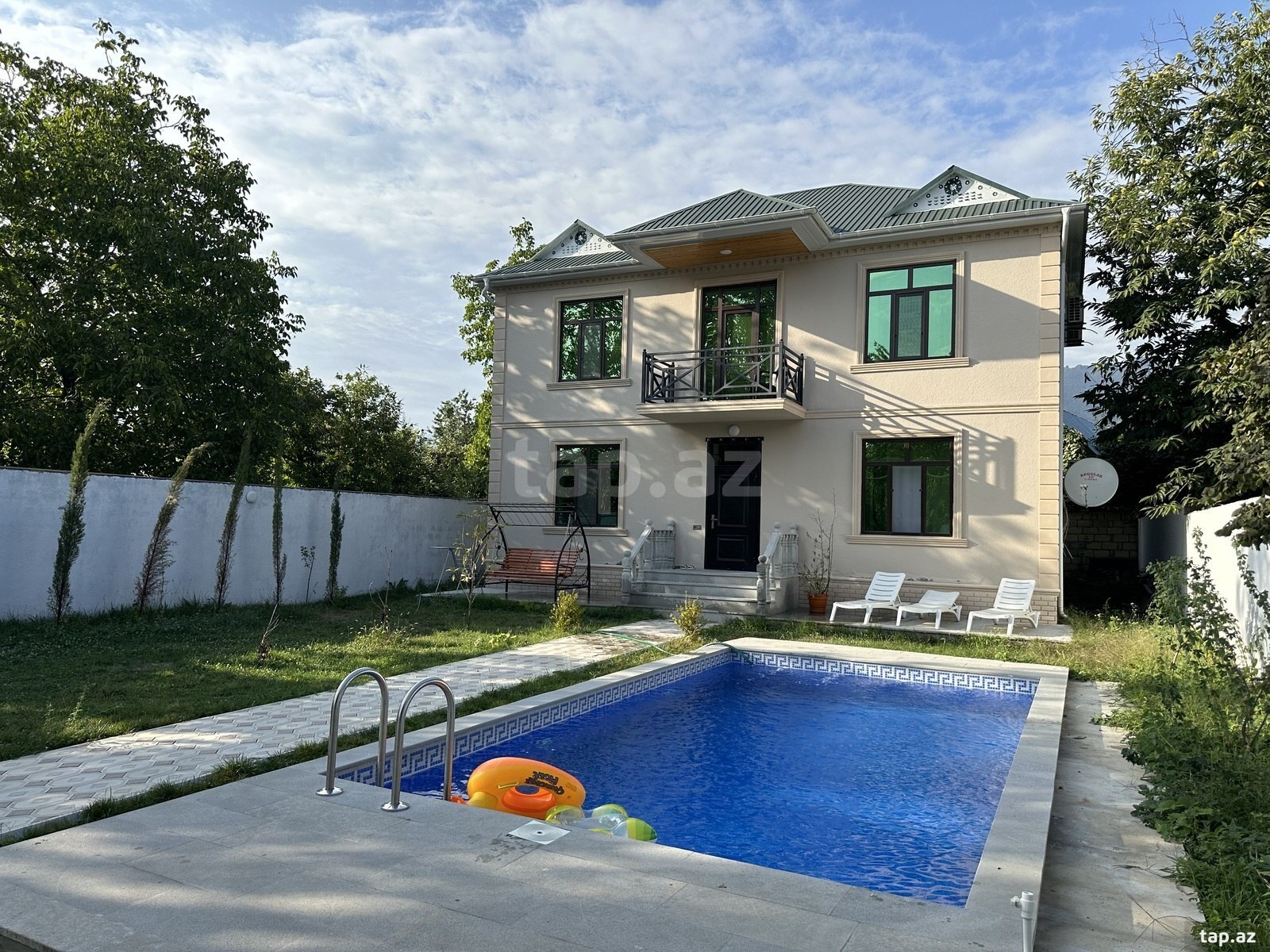 Həyət evi kirayə verilir, Qəbələ r. (3)