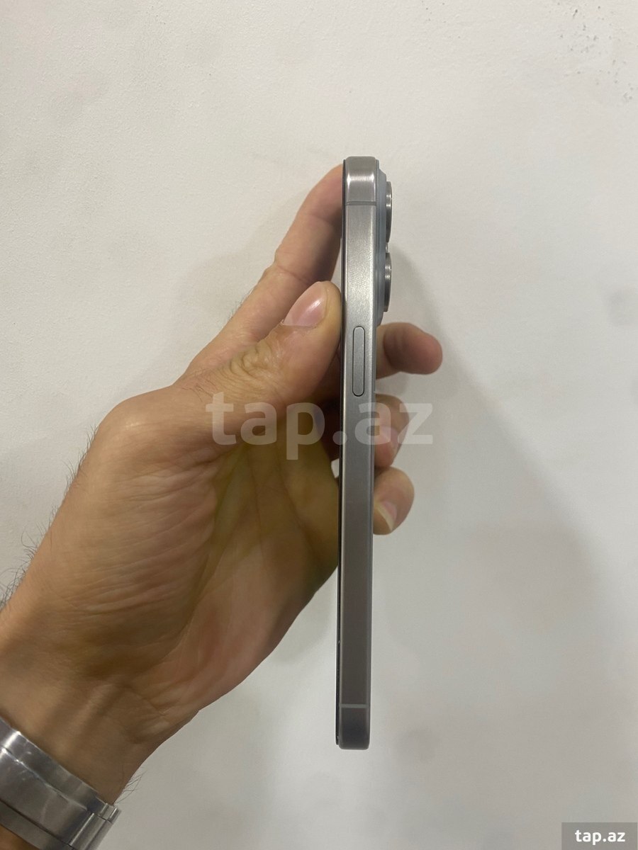 Apple iPhone 15 Pro Max Natural Titanium 512GB/8GB (4)