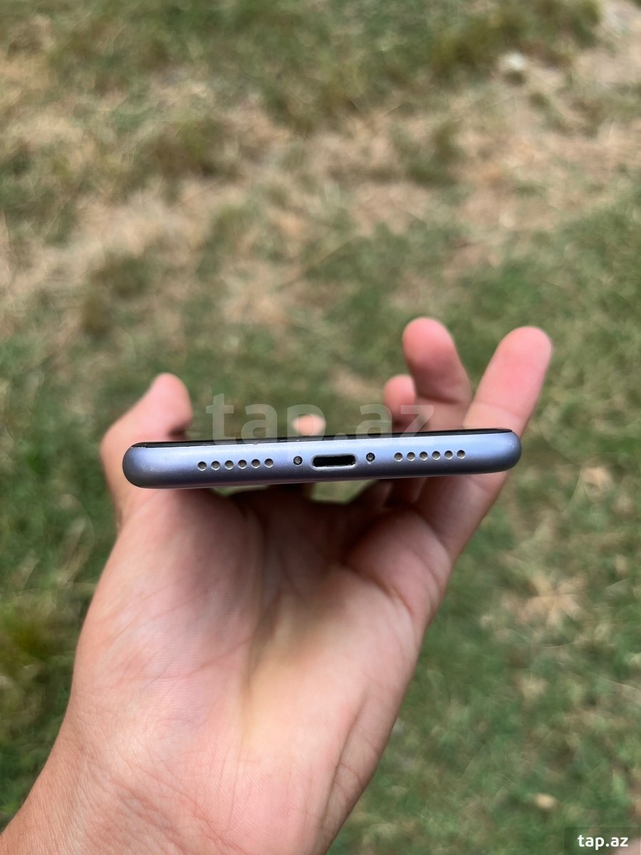 Apple iPhone 11 Purple 128GB/4GB (8)