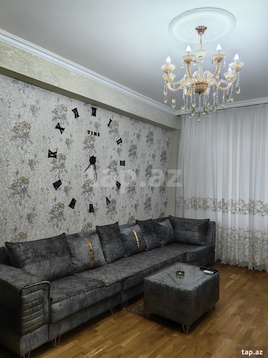 2-otaqlı yeni tikili kirayə verilir, 10-cu mkr., 70 m² (2)