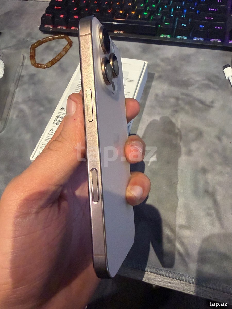 Apple iPhone 16 Pro Desert Titanium 128GB/8GB (8)