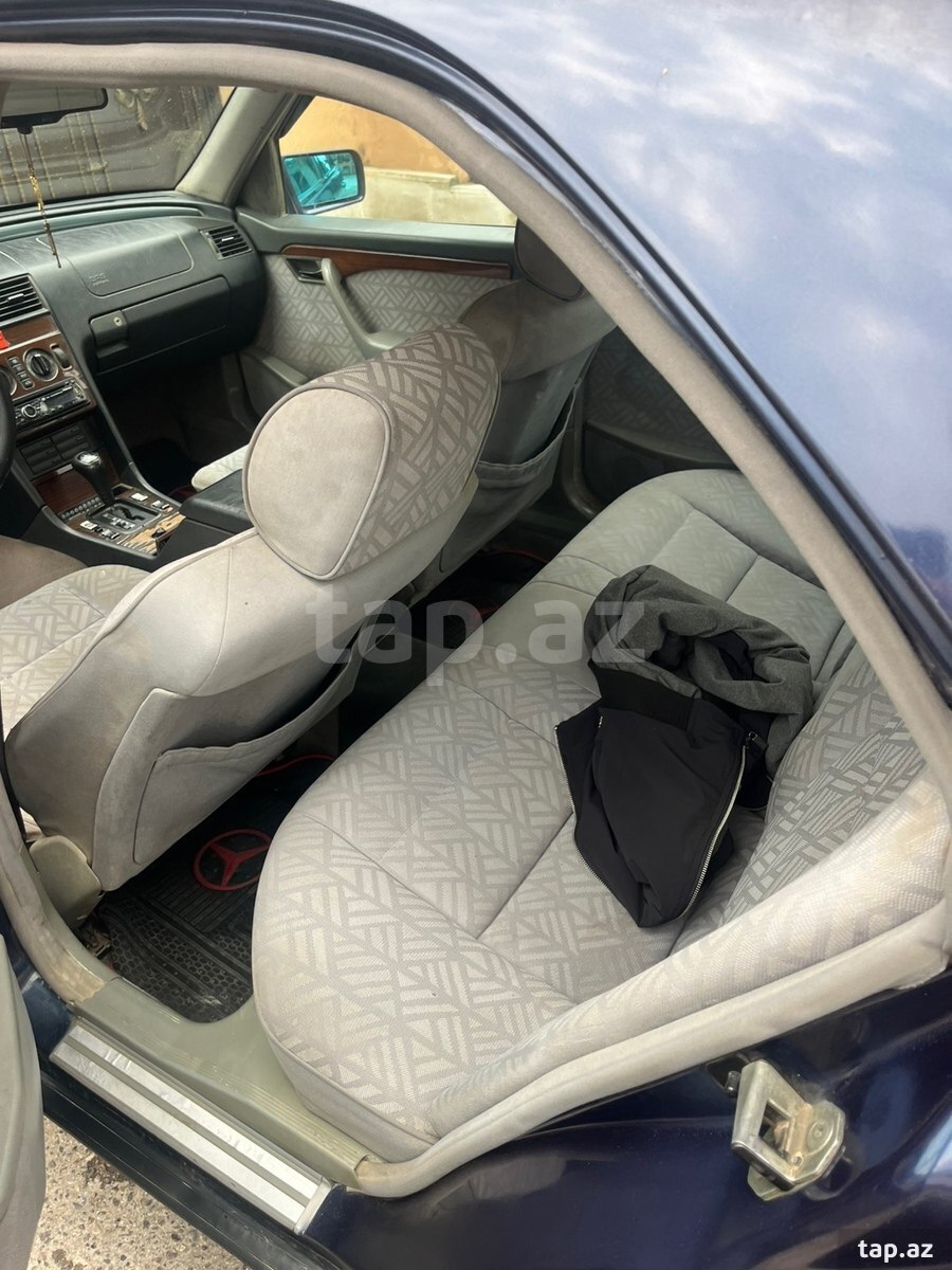 Mercedes C 180, 1995 il (8)