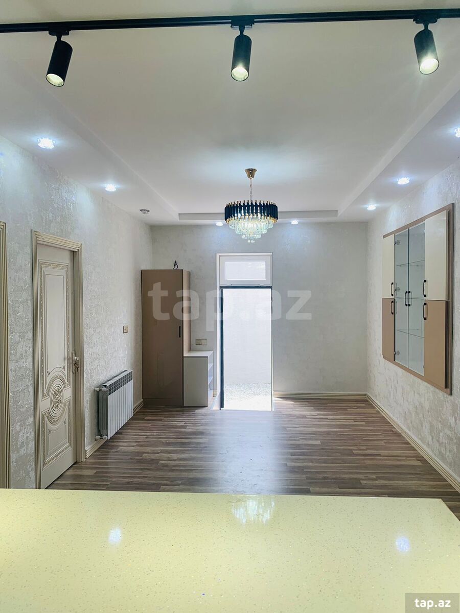 Həyət evi, İnşaatçılar m. (3)