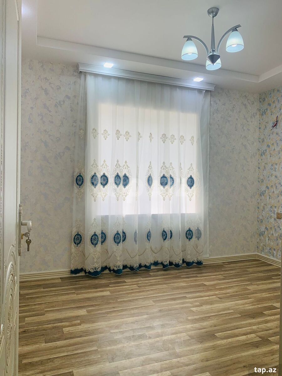 Həyət evi, İnşaatçılar m. (4)