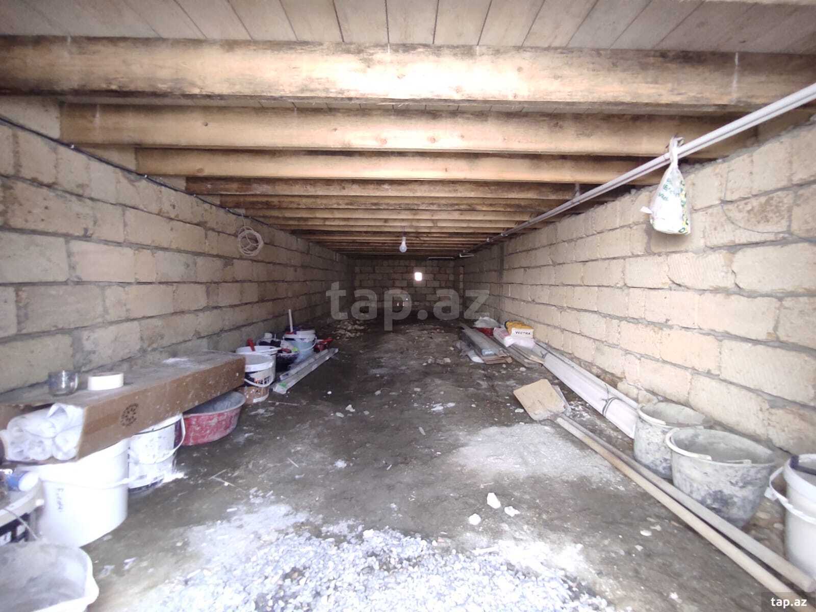 Həyət evi, Saray qəs. (8)
