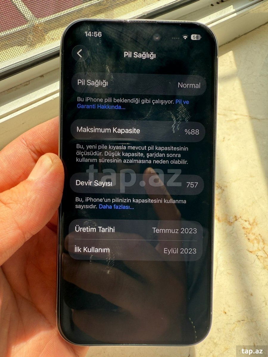 Apple iPhone 15 Pro Black Titanium 128GB/8GB (7)