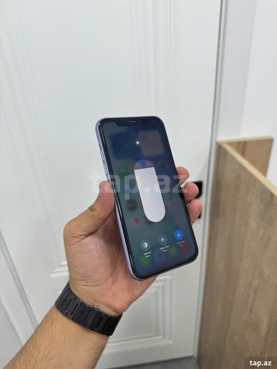 Apple iPhone 11 Purple 128GB/4GB (6)