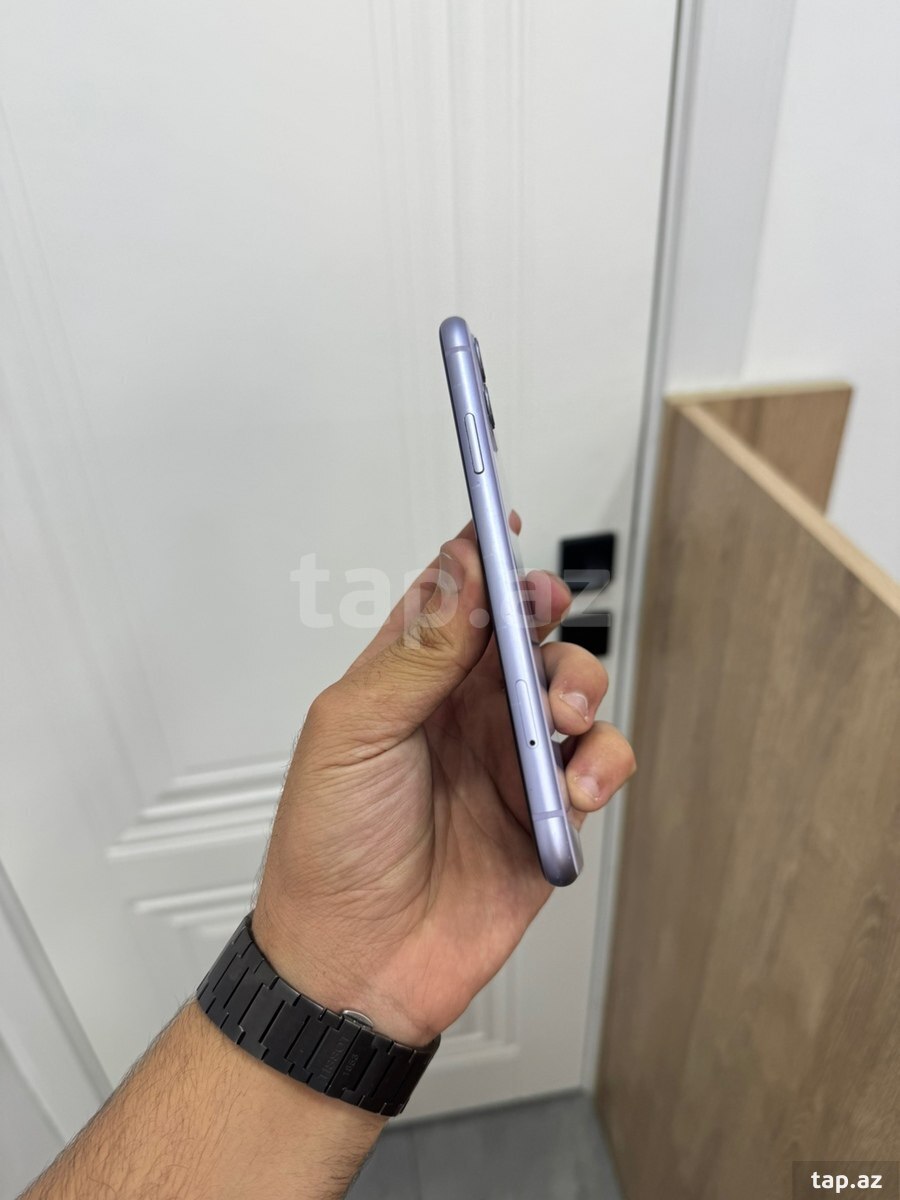 Apple iPhone 11 Purple 128GB/4GB (2)