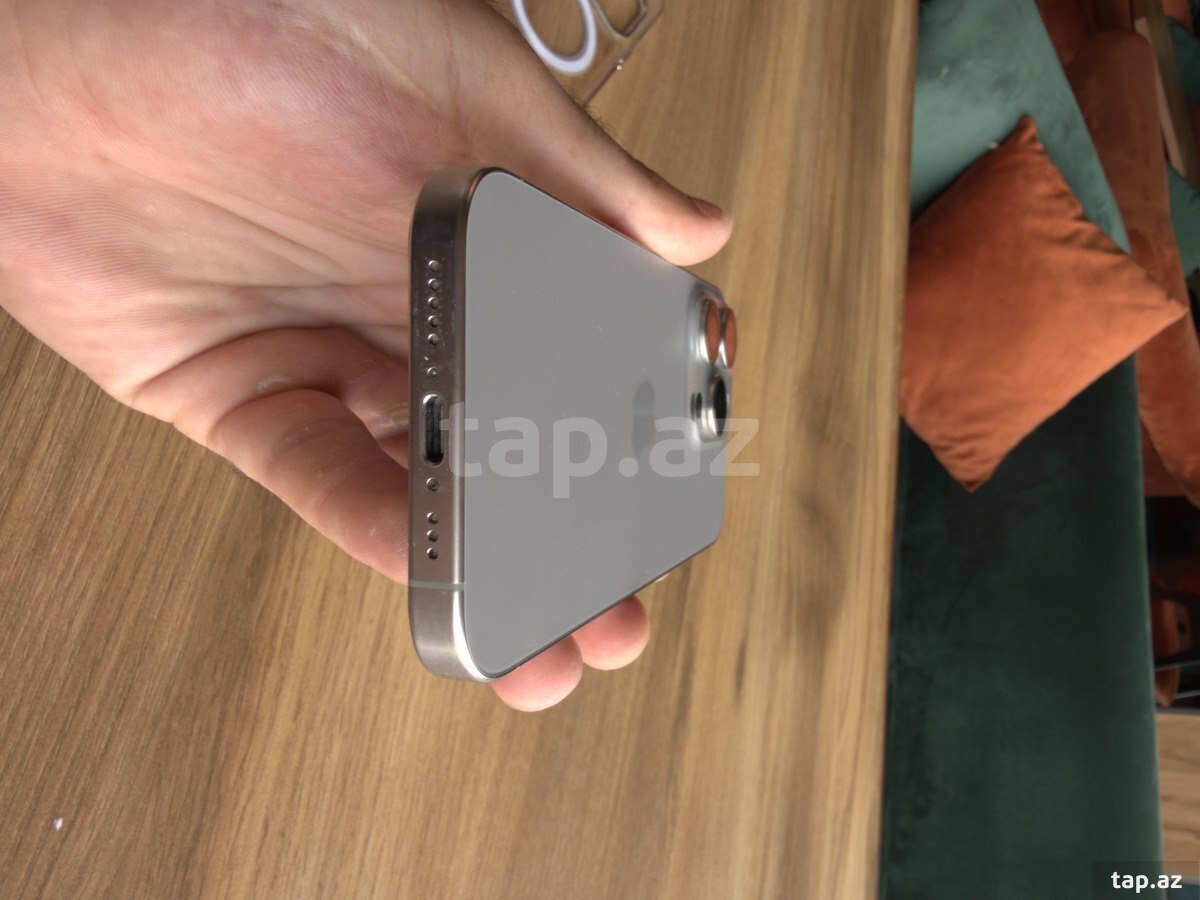 Apple iPhone 15 Pro Natural Titanium 256GB/8GB (6)