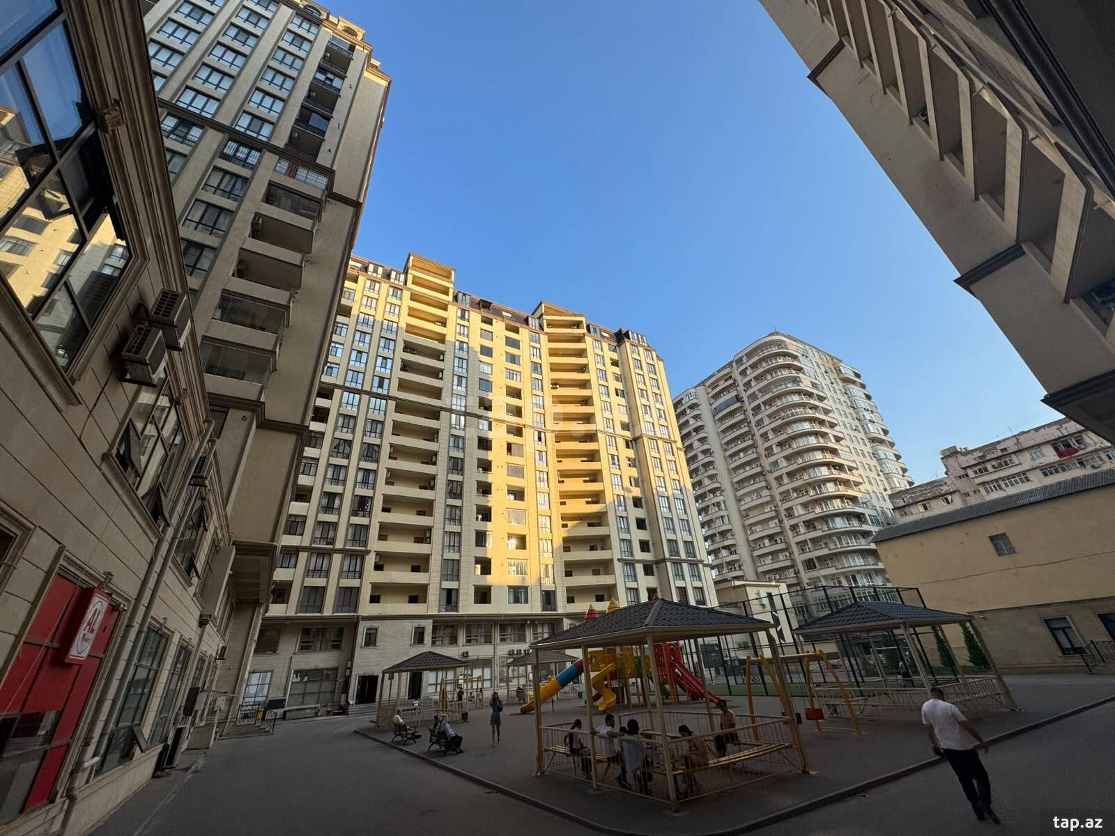 3-otaqlı yeni tikili, Qarabağ küç., 148 m²