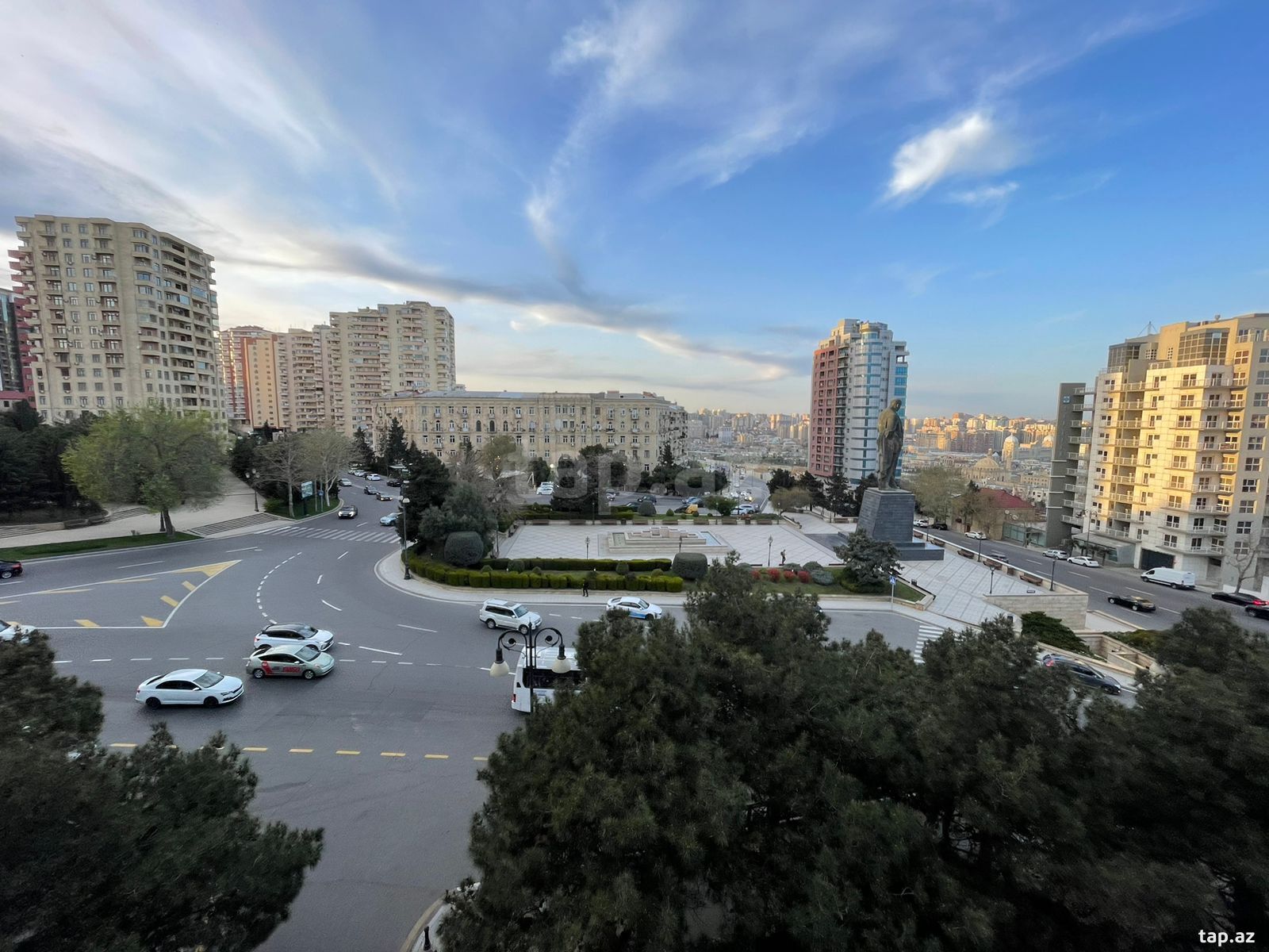 2-otaqlı mənzil kirayə verilir, E.Akademiyası m., 75 m² (11)