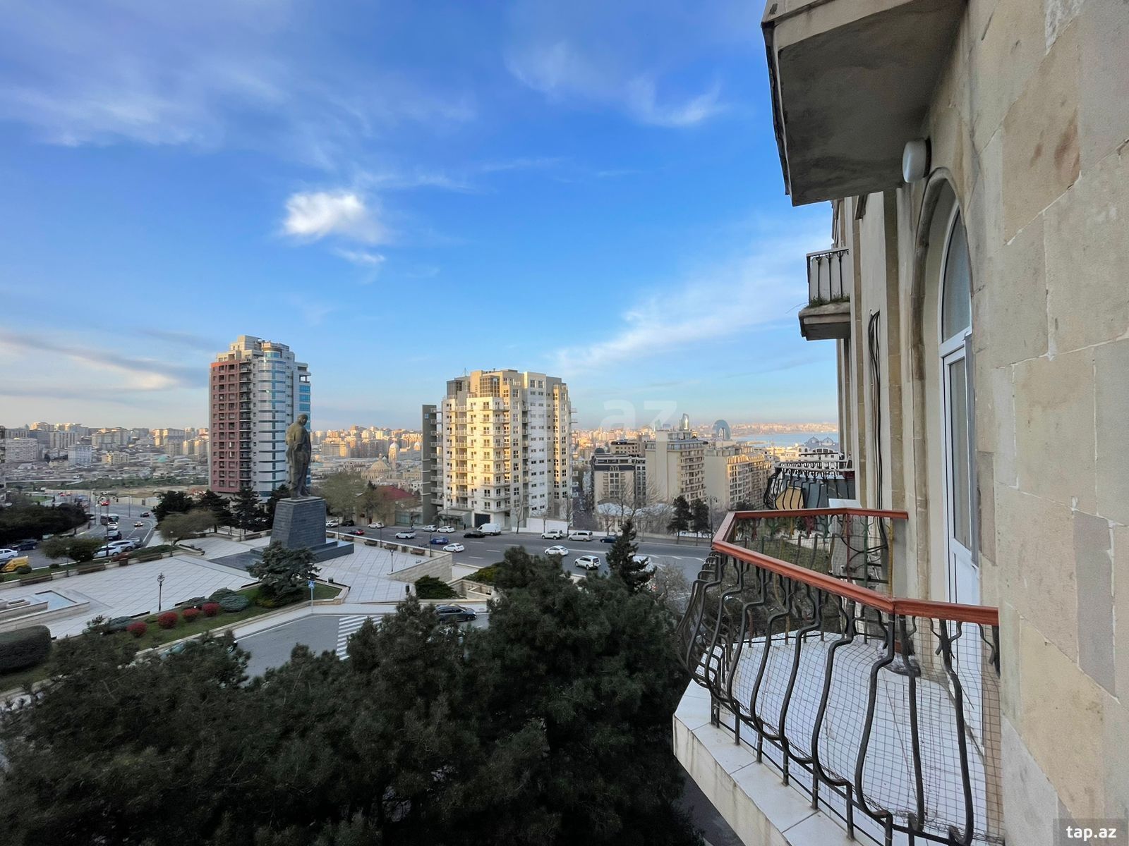 2-otaqlı mənzil kirayə verilir, E.Akademiyası m., 75 m² (4)