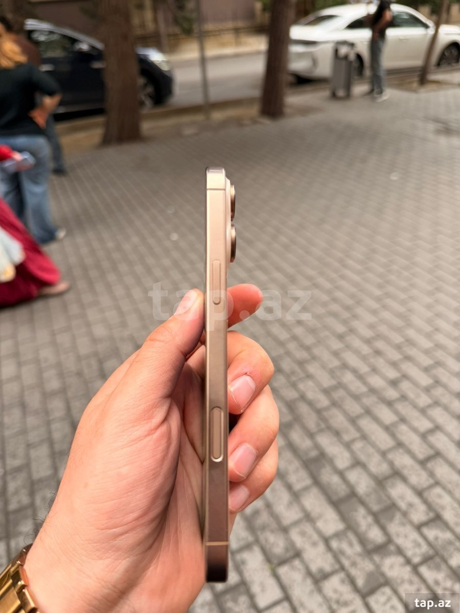 Apple iPhone 16 Pro Max Desert Titanium 256GB/8GB (2)