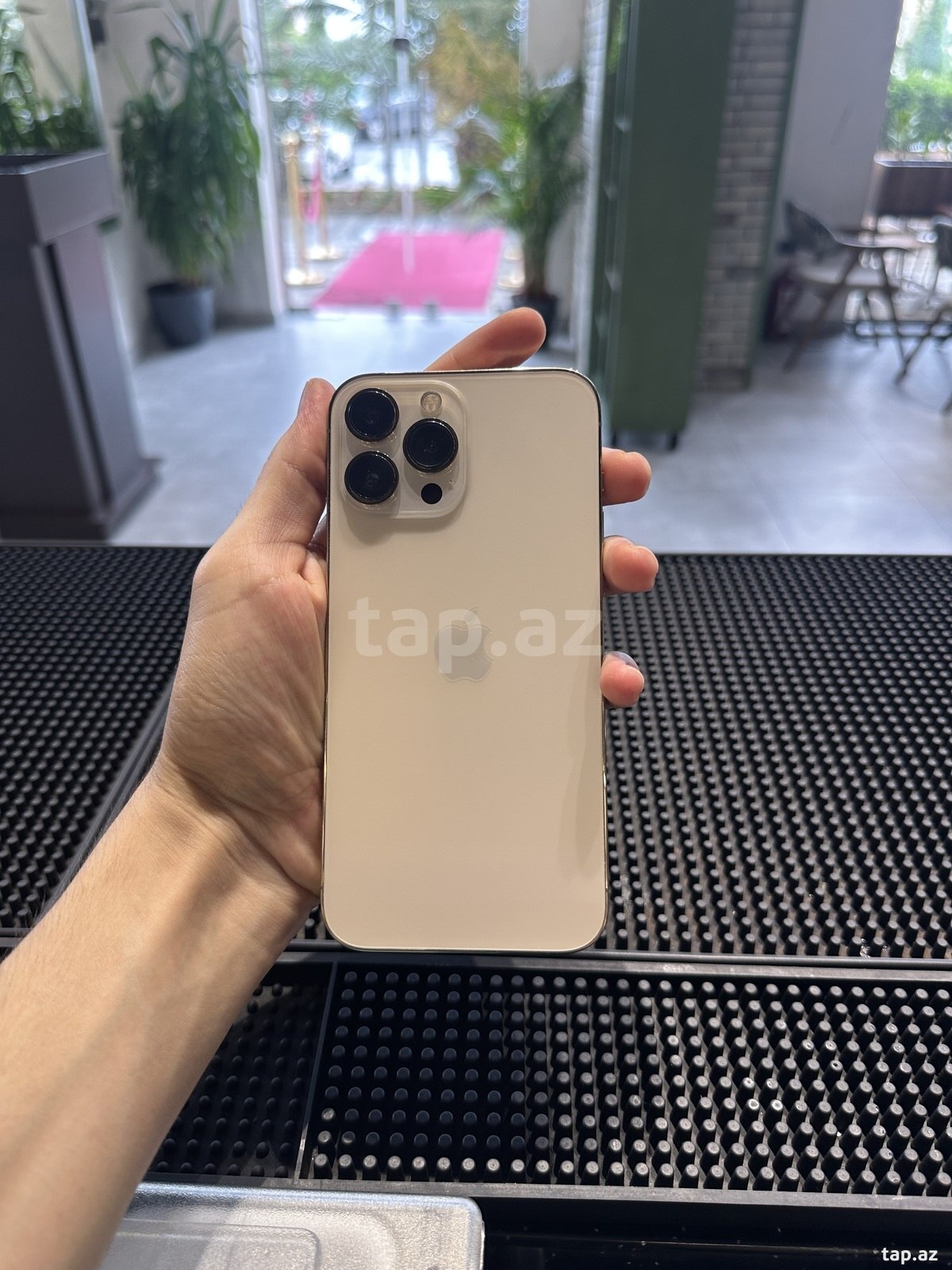 Apple iPhone 13 Pro Max Gold 128GB/6GB (6)
