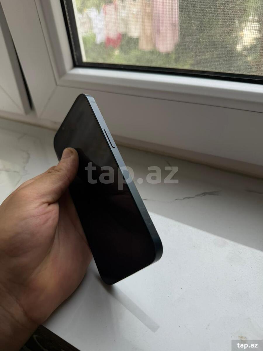 Apple iPhone 13 Midnight 128GB/4GB (2)