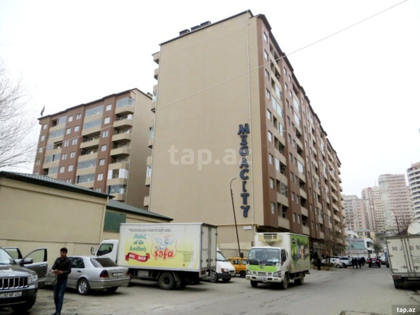 4-otaqlı yeni tikili, Elmlər Akademiyası m., 160 m²